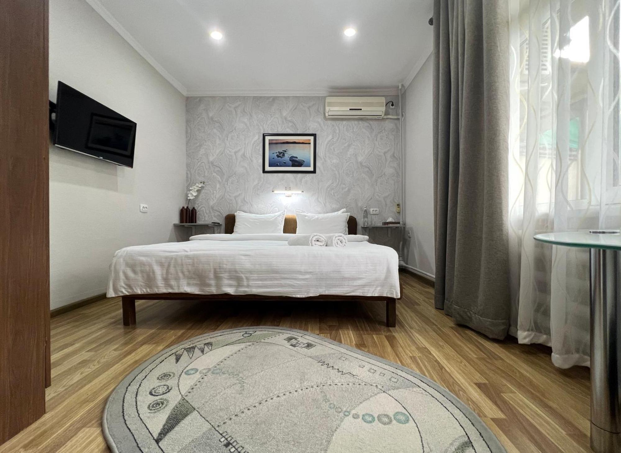 Hotel Frodo à Tachkent Extérieur photo