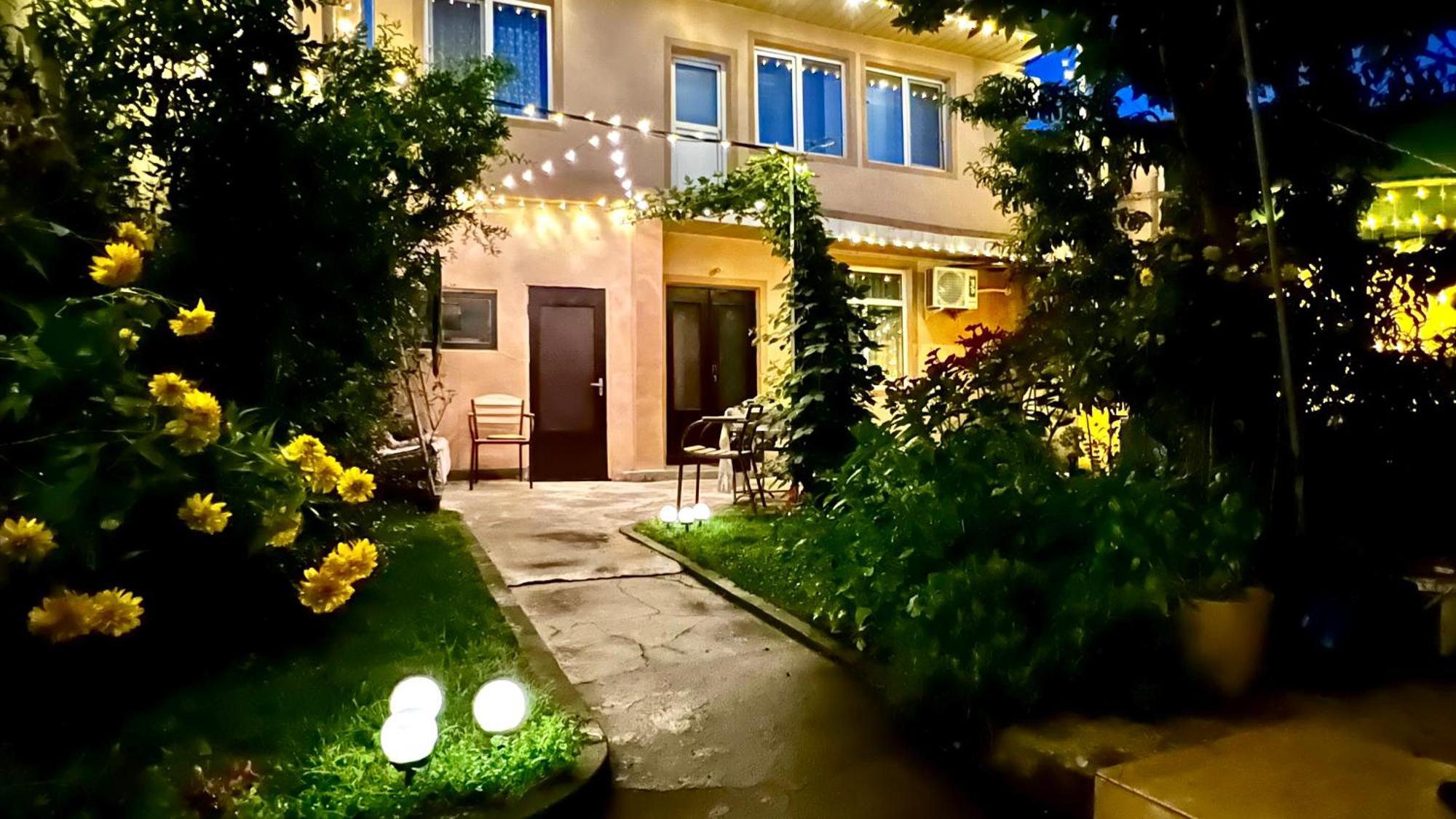 Hotel Frodo à Tachkent Extérieur photo